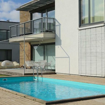 Papli 34 Apartment With Pool Parnu Exterior photo